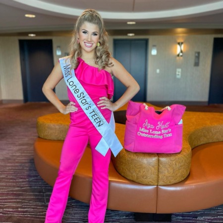 Ava Hunt is a Miss Lone Star's Teen of Miss Texas’ Outstanding Teen Spring Seminar 2021.